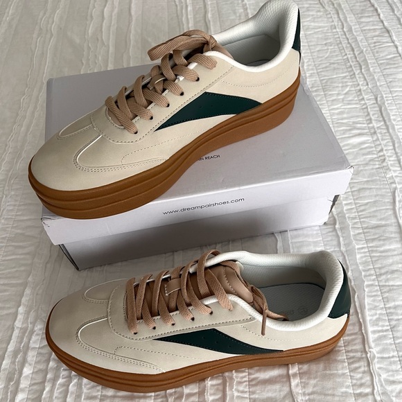 Dream pairs platform sneakers - Picture 1 of 4